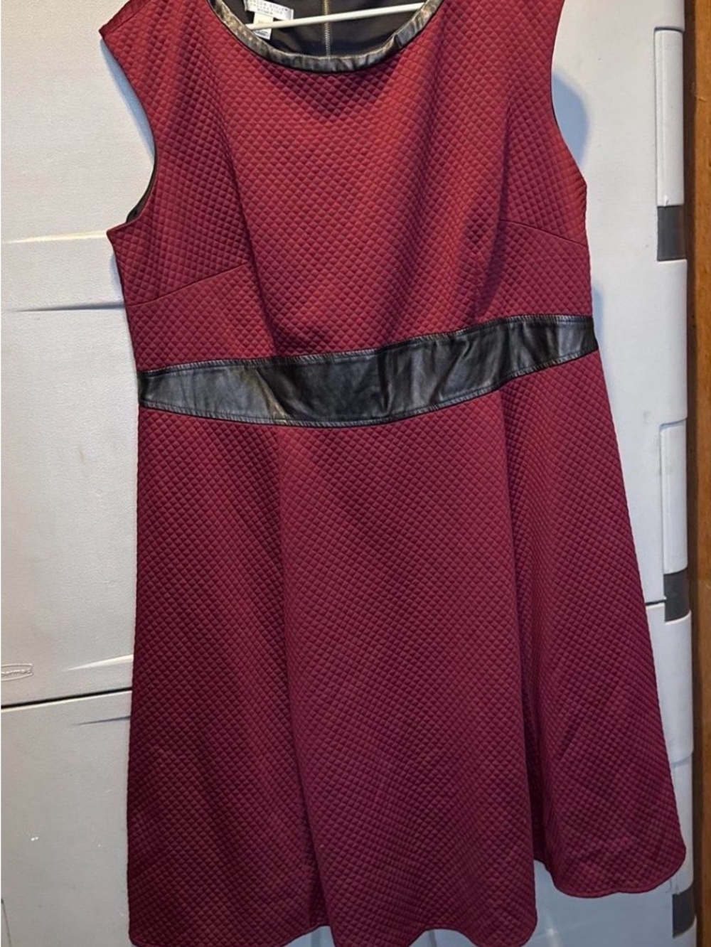 London Style Quilted Wine Red Sleeveless Dress with Black Waist Band